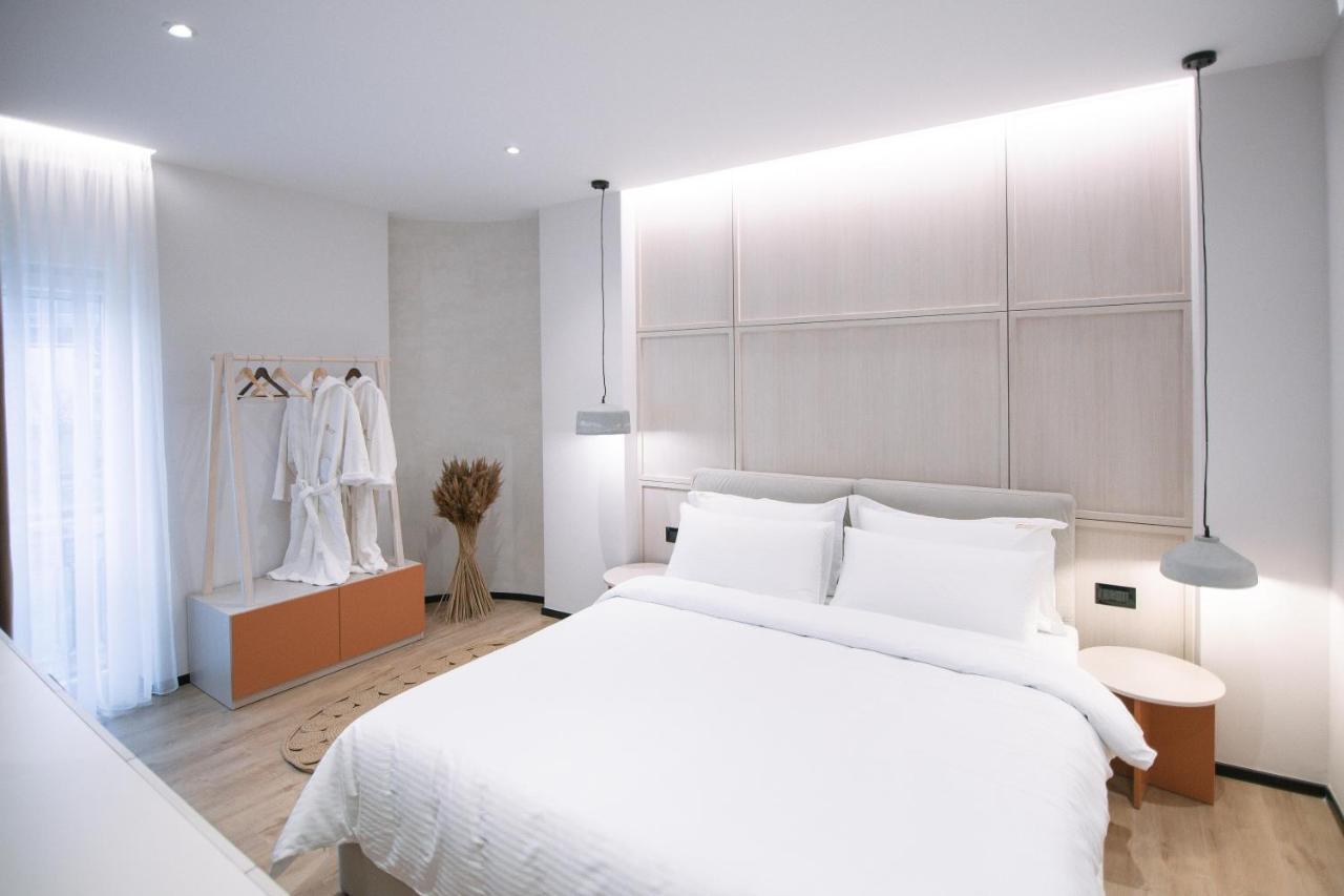 Boulevard Boutique Aparthotel Korce Bagian luar foto