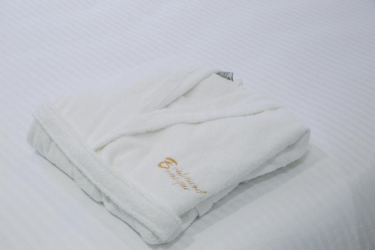 Boulevard Boutique Aparthotel Korce Bagian luar foto